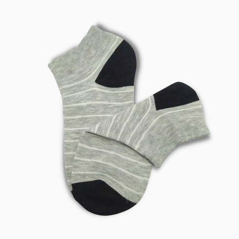 Light Grey Short Ankle Socks With White Stripes