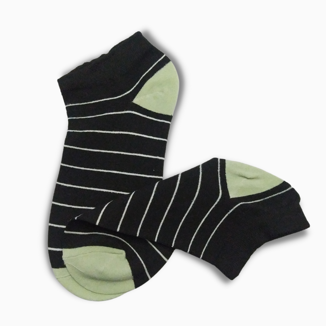 Black Short Ankle Socks With White Lines