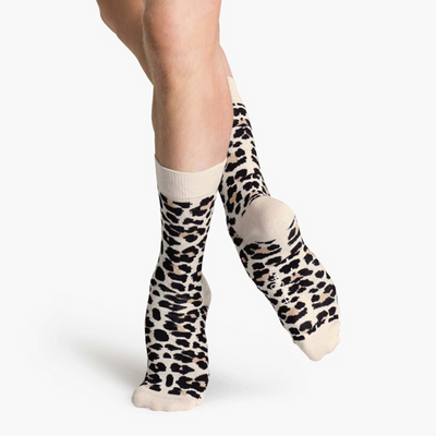 Leopard cheetah print socks1 - soxo